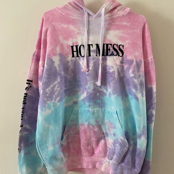 adelaine morin official - Picture 2 of 3